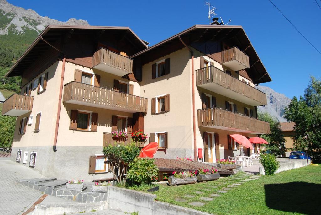 Residence Pian Del Vino Pradelle Luaran gambar
